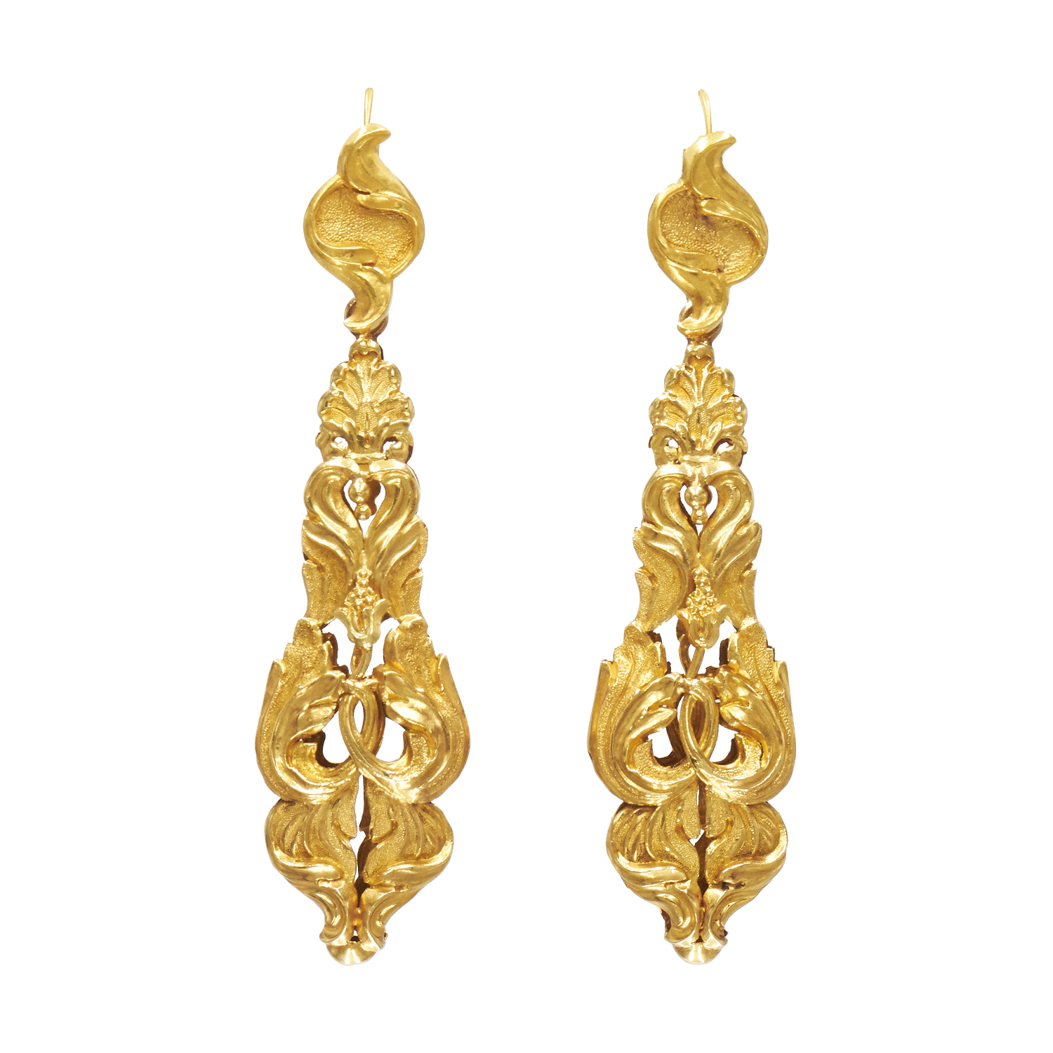 Antique 18K Yellow Gold Foliate Motif Repoussé Pendant Earrings | Fred ...